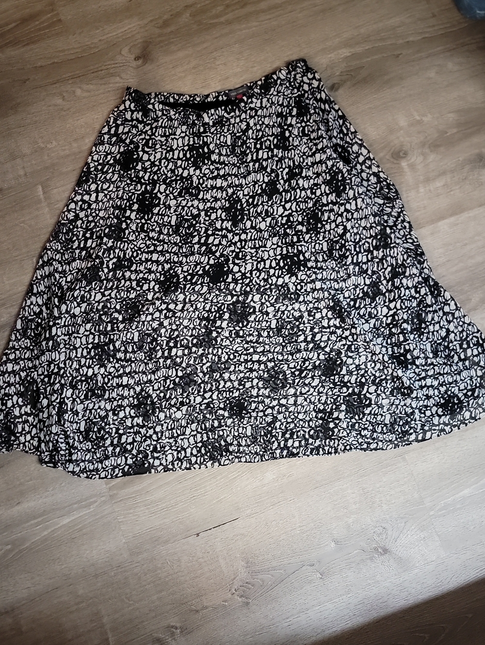 Vince Camuto Black and White Printed A-Line Skirt